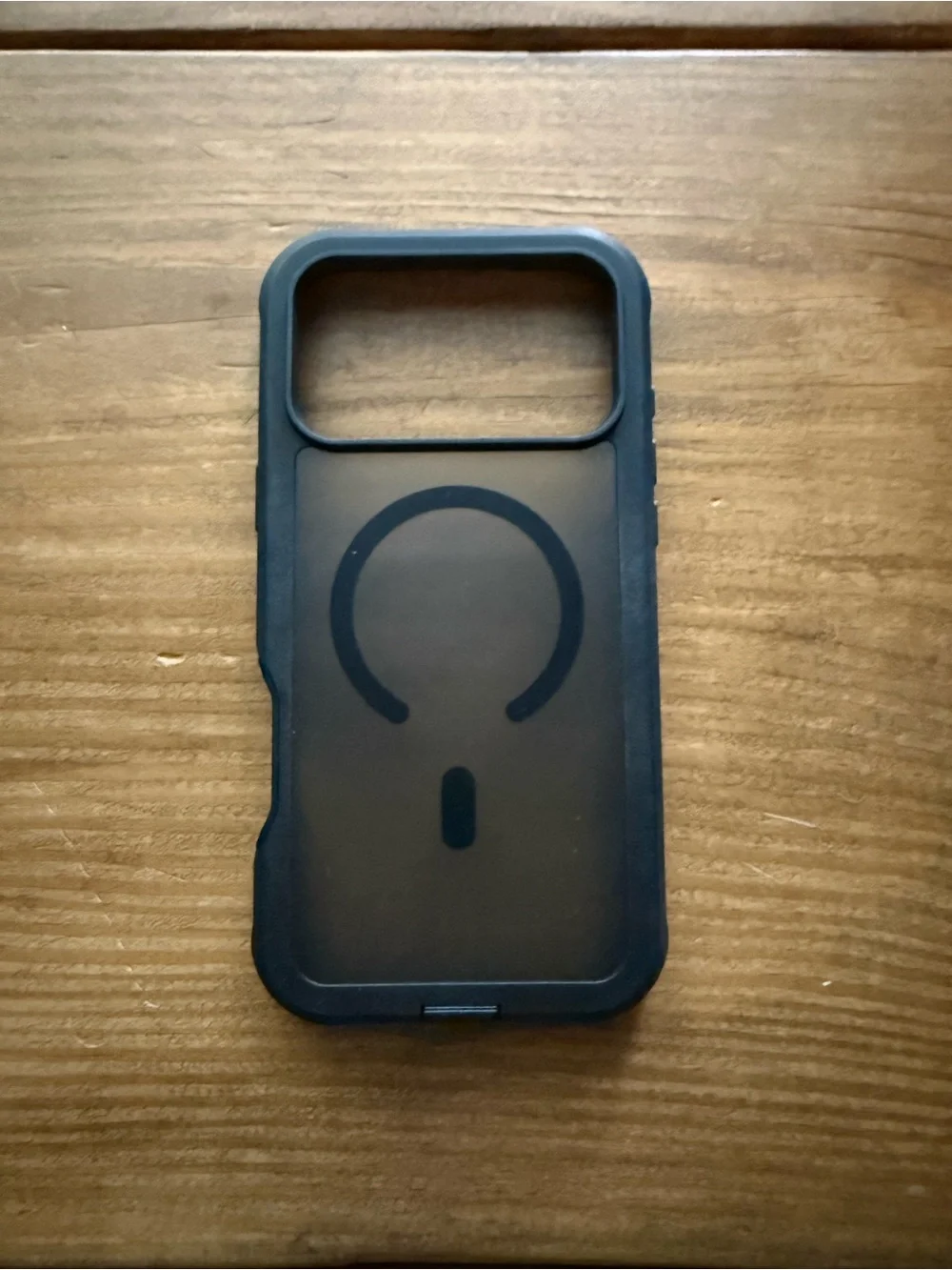 Black MagSafe-Compatible Protective IPhone 17 Pro Max Case